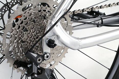 2021-Haro-MTB-Beasley-275-DLX-Brush-Polish-Detail-4