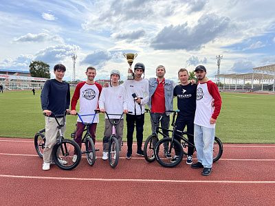 Велосипедное шоу в Ленигорске